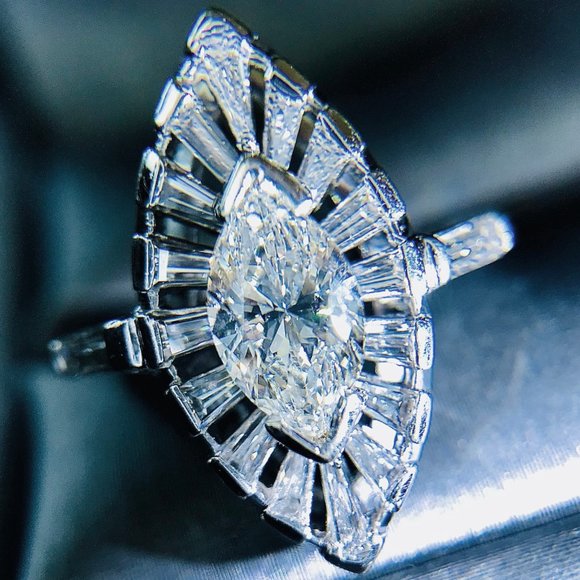 - 1.96ct VINTAGE MARQUISE CUT H SI1 DIAMOND CERTIFIED RETRO OVAL COCKTAIL RING - - Picture 4 of 11